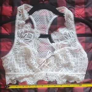Victoria's Secret Cream Lace Bralette
